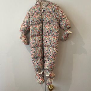 GAP Puffy Onesie (Feathers & down) size 18-24 m.o.